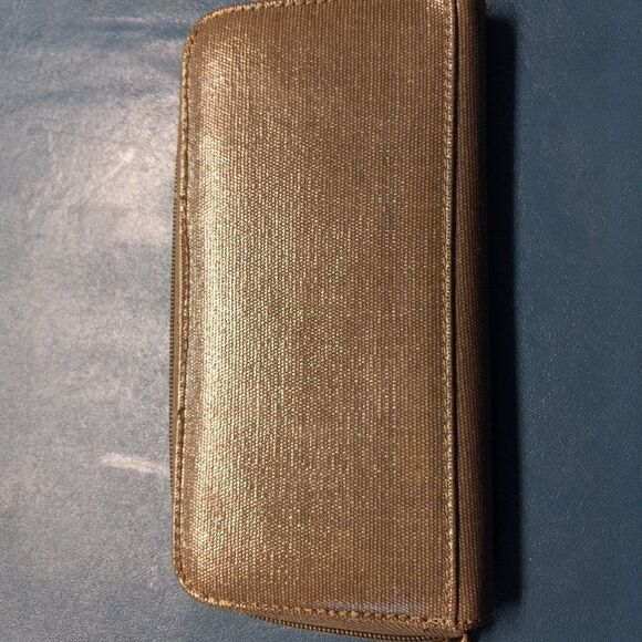 Mariposa Wallet  - Picture 2 of 8
